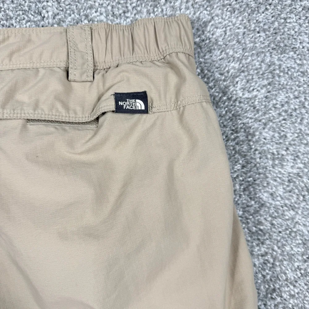 The North Face Men's M Khaki Cargo Hiking Shorts Outdoor Trail